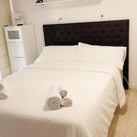 Accogliente Loft A 8 Min Dal Duomo Lägenhet Milano Exteriör bild