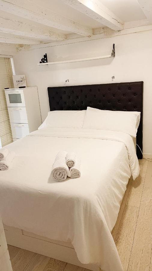 Accogliente Loft A 8 Min Dal Duomo Lägenhet Milano Exteriör bild
